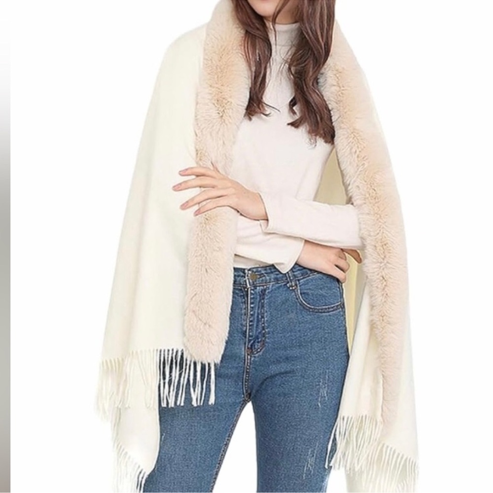 NEW Elegant Soft Fur Sweater Poncho Shawl